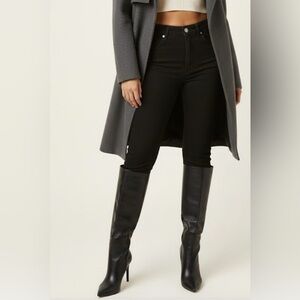 Madewell 9” High Rise Skinny Jeans Women’s 31 Black Distressed Hem Stretchy